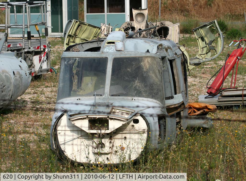 620, Westland Lynx HAS.2(FN) C/N 087, Dumped Lynx in the dumping area @ LFTH Navy Base...