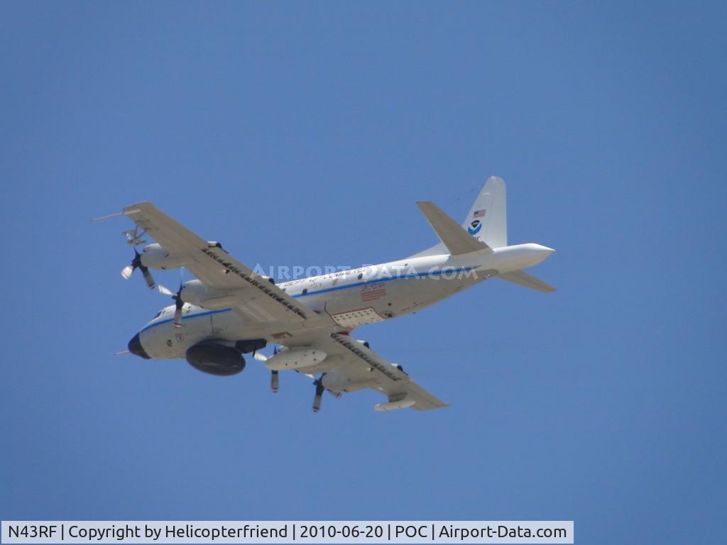 N43RF, Lockheed WP-3D Orion C/N 285A-5633, Passing over Brackett and headed westbound
