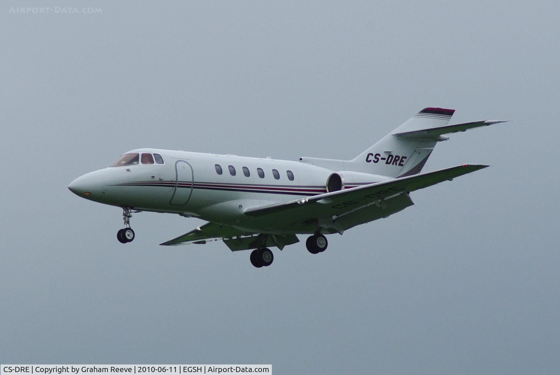 CS-DRE, 2005 Raytheon Hawker 800XP C/N 258725, Landing at Norwich.