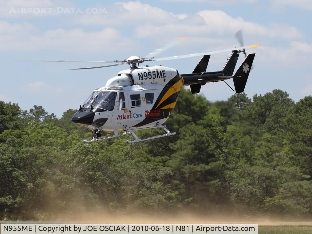N955ME, 1991 Eurocopter-Kawasaki BK-117B-2 C/N 7243, Leaving Hammonton N81