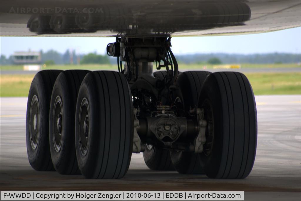 F-WWDD, 2005 Airbus A380-861 C/N 004, Detail of the A380 at Berlin Air Show 2010