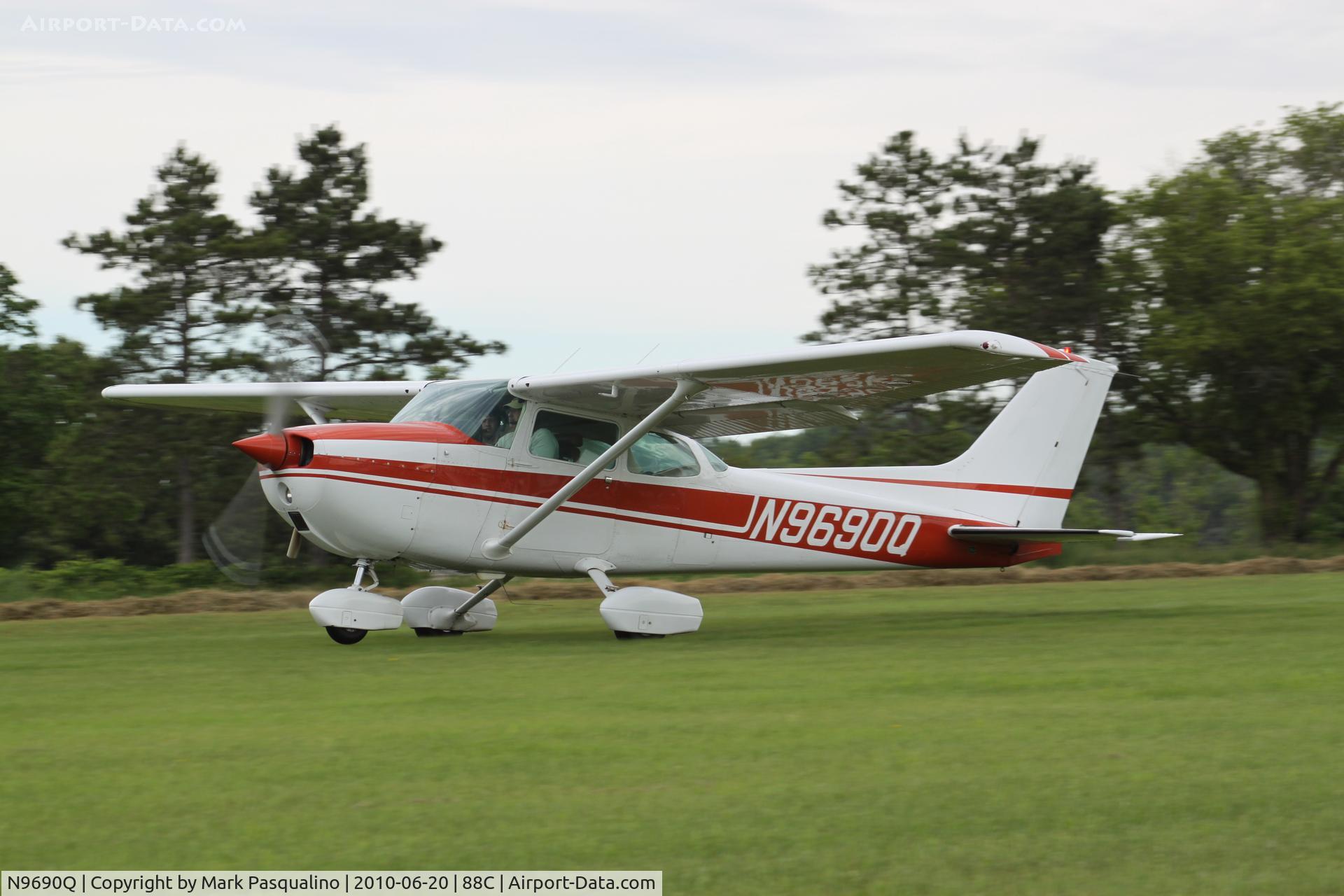 N9690Q, 1975 Cessna 172M C/N 17265774, Cessna 172M