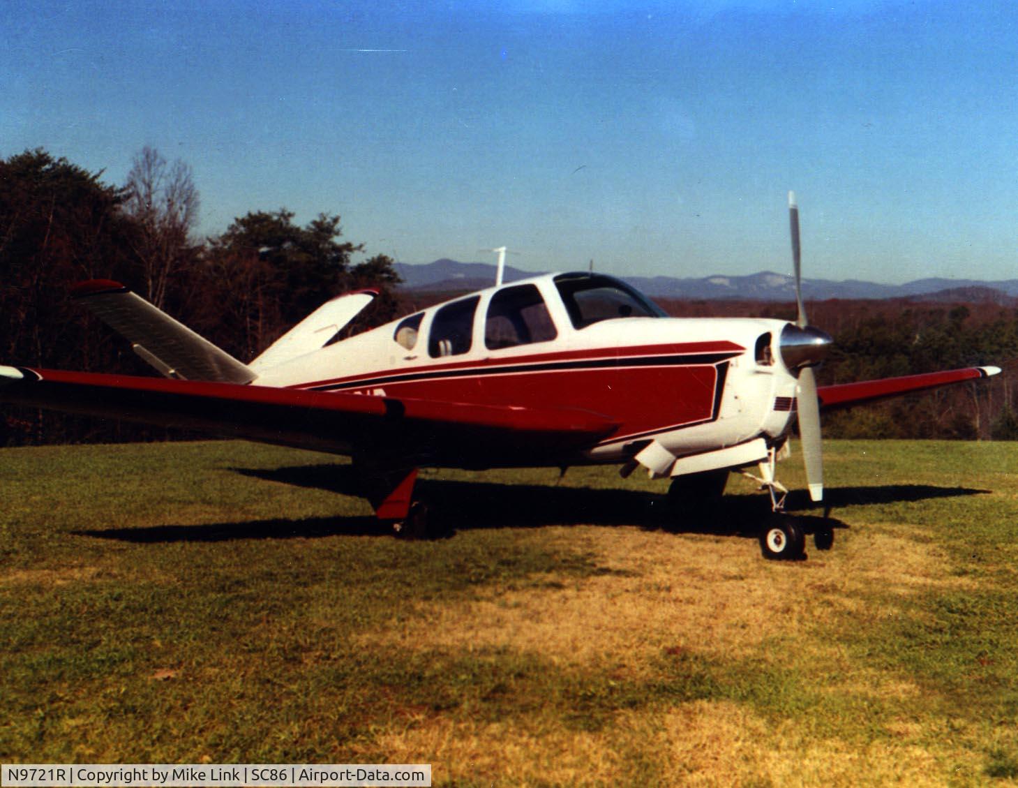N9721R, 1959 Beech M35 Bonanza C/N D-6192, N9721R at Williamsport Airpark (SC86), Easley, SC in Oct 2000