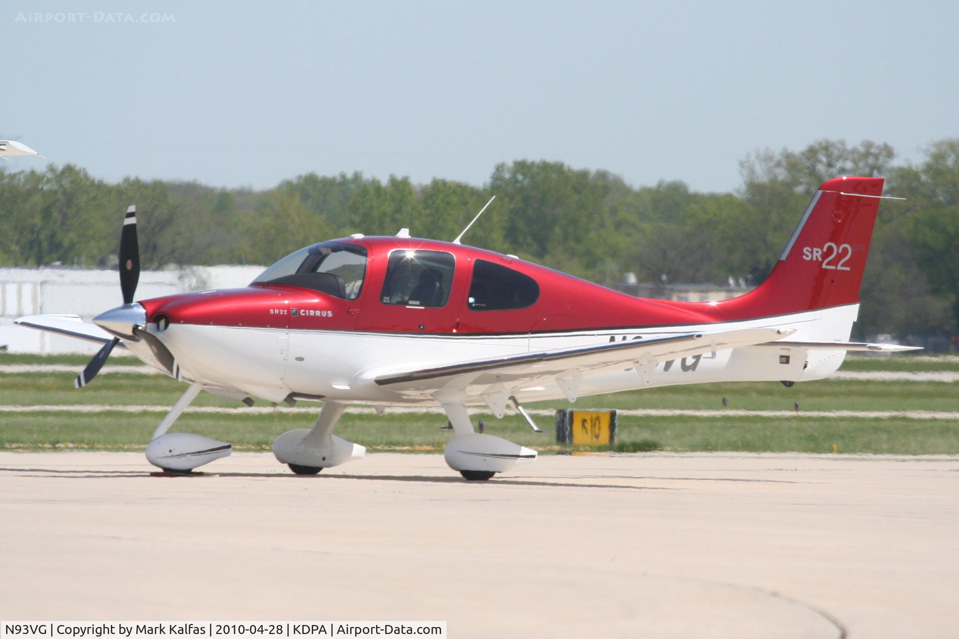 N93VG, Cirrus SR22 C/N 3563, KS&J AVIATION Cirrus SR22, N93VG on the ramp KDPA after arriving from KLUK.