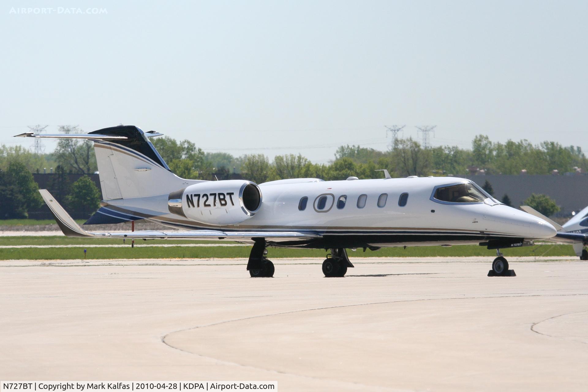 N727BT, 1993 Learjet Inc 31A C/N 082, Wal-Mart Stores Inc.,Learjet 31A, N727BT on the ramp KDPA