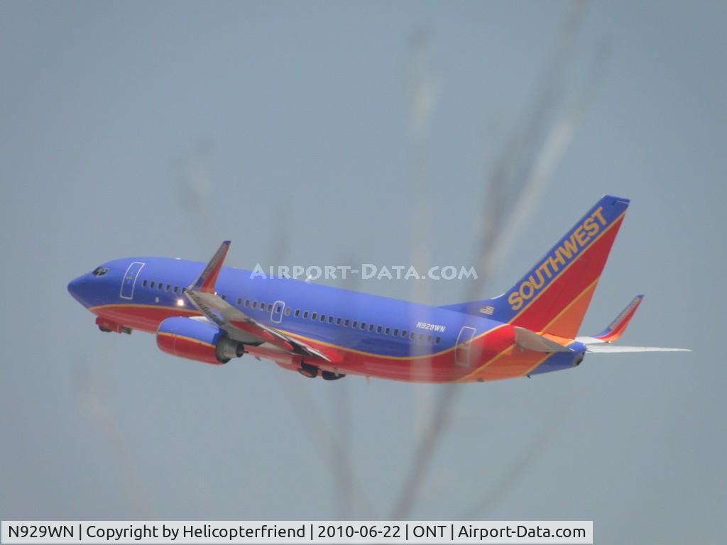 N929WN, 2008 Boeing 737-7H4 C/N 36631, Loaded up and departing Ontario on runway 26R