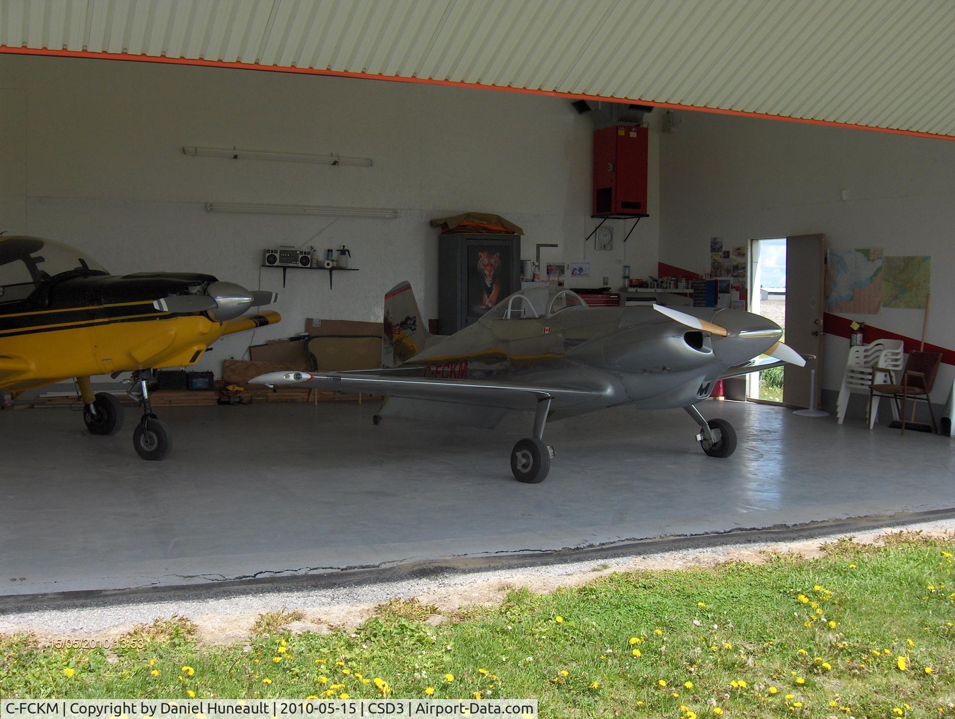 C-FCKM, 2004 Mustang Aeronautics Midget Mustang MM-1 C/N 909, The new house for the Midget