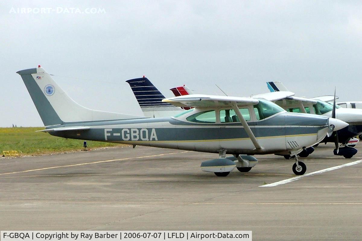 F-GBQA, Reims F182Q C/N 0103, Seen here.