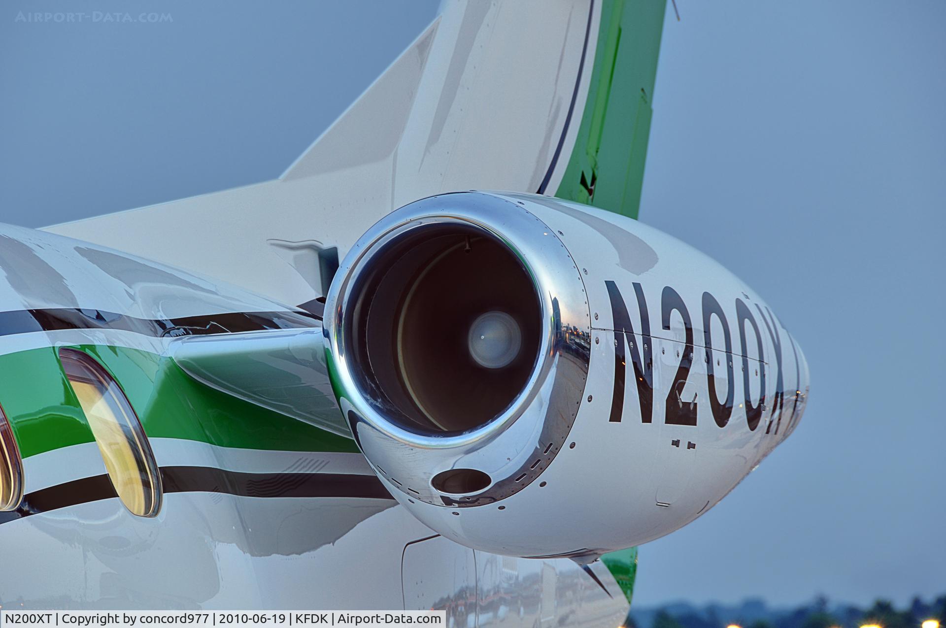 N200XT, 2009 Embraer EMB-500 Phenom 100 C/N 50000029, Seen at KFDK on 6/19/2010
