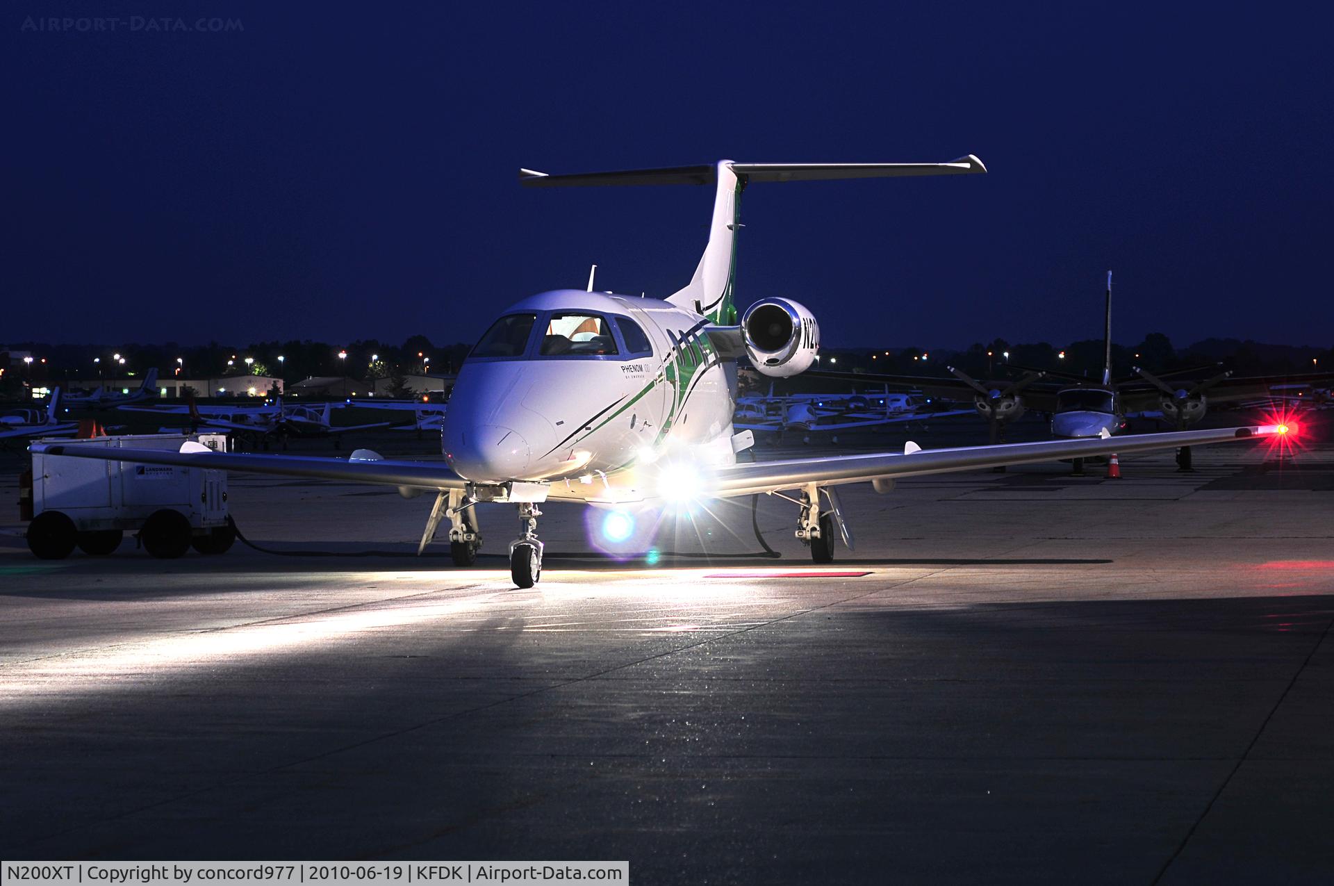 N200XT, 2009 Embraer EMB-500 Phenom 100 C/N 50000029, Seen at KFDK on 6/19/2010