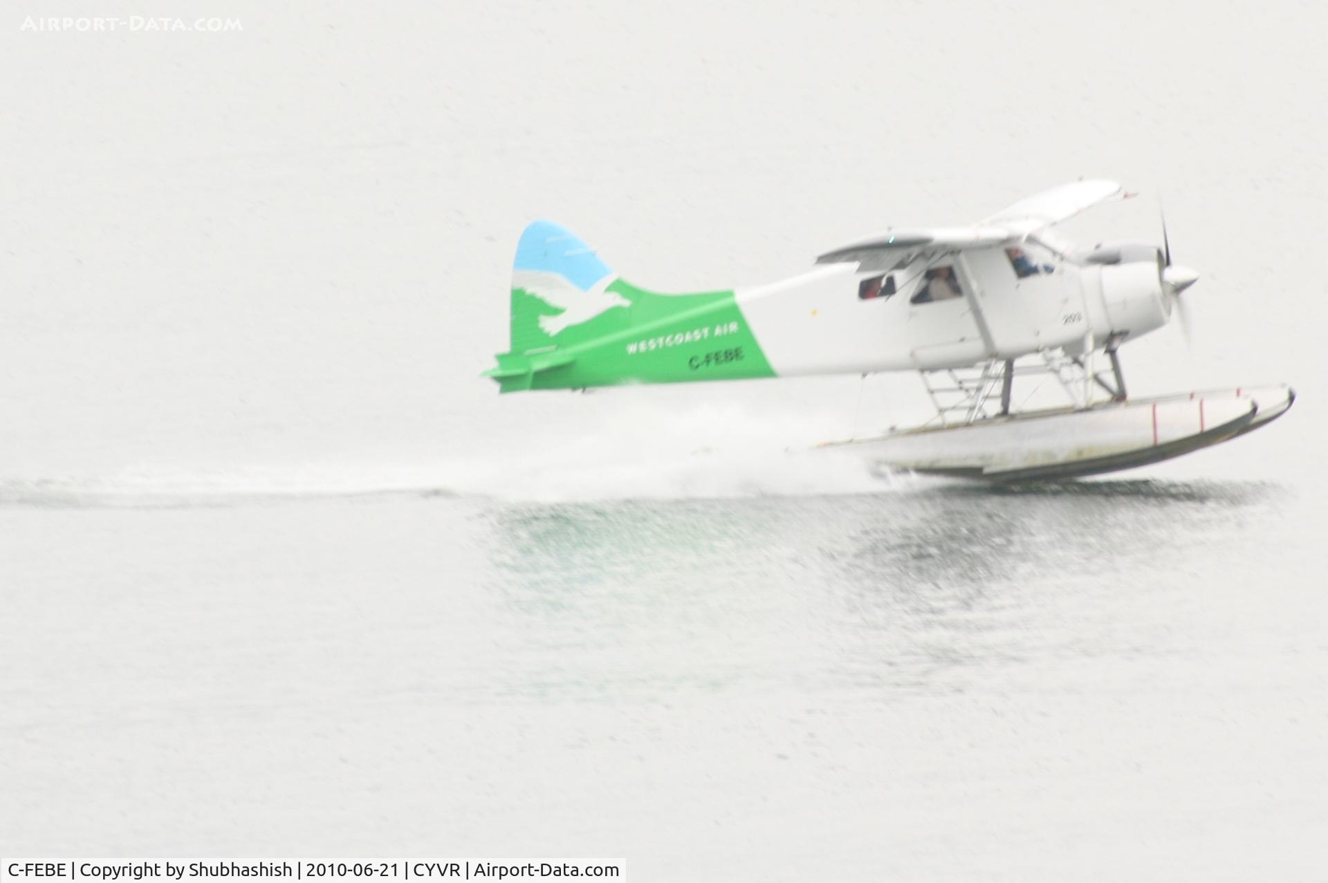 C-FEBE, 1954 De Havilland Canada DHC-2 Beaver Mk.1 C/N 792, Sea Plane landing in front of the Stanley park , Pacific Ocean