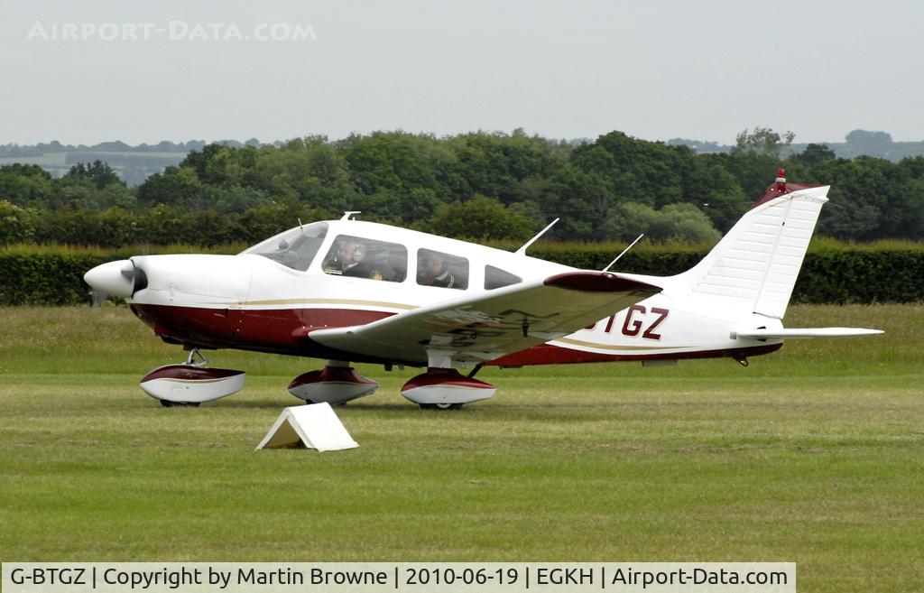G-BTGZ, 1977 Piper PA-28-181 Cherokee Archer II C/N 28-7890160, Shot at EGKH.