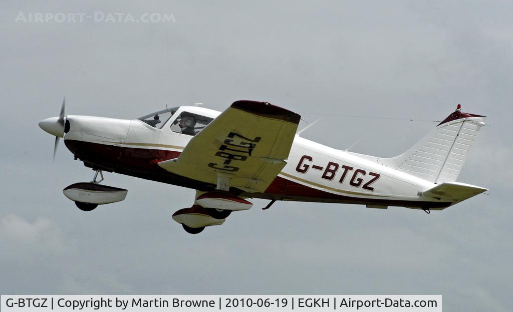 G-BTGZ, 1977 Piper PA-28-181 Cherokee Archer II C/N 28-7890160, Shot at EGKH