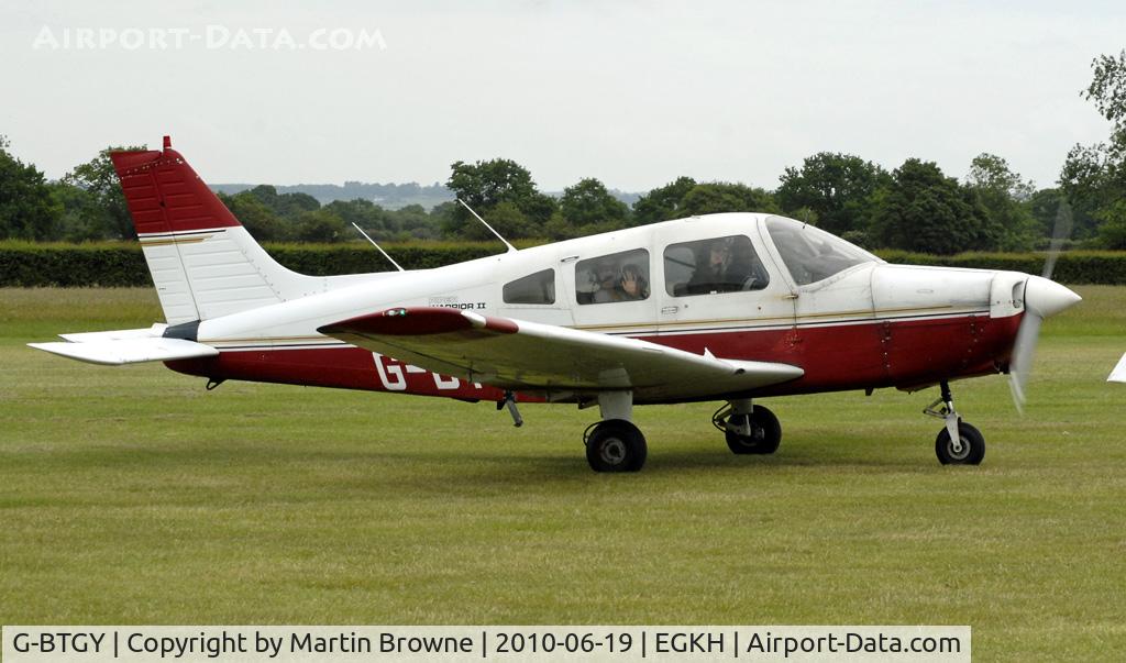 G-BTGY, 1982 Piper PA-28-161 Cherokee Warrior II C/N 28-8216199, Shot at EGKH