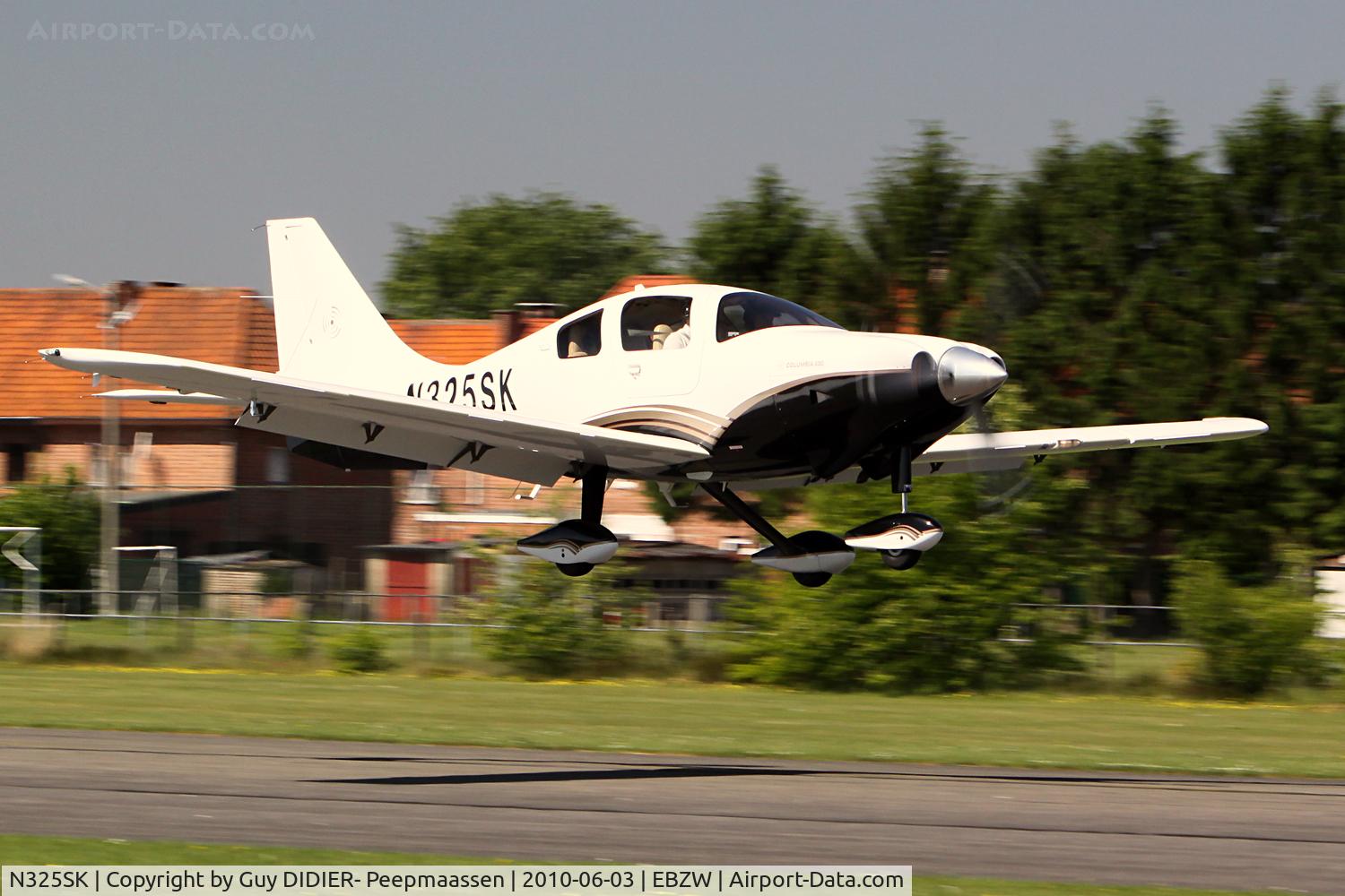 N325SK, 2005 Lancair LC41-550FG C/N 41528, Just before landing