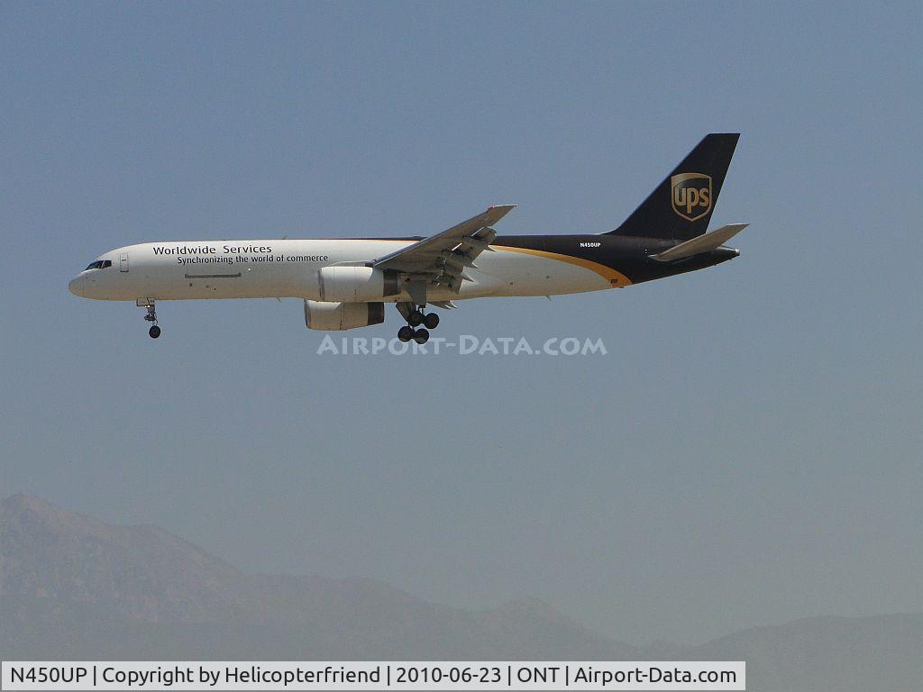 N450UP, 1995 Boeing 757-24APF C/N 25472, Arriving from Sacramento, Ca on final to Ontario