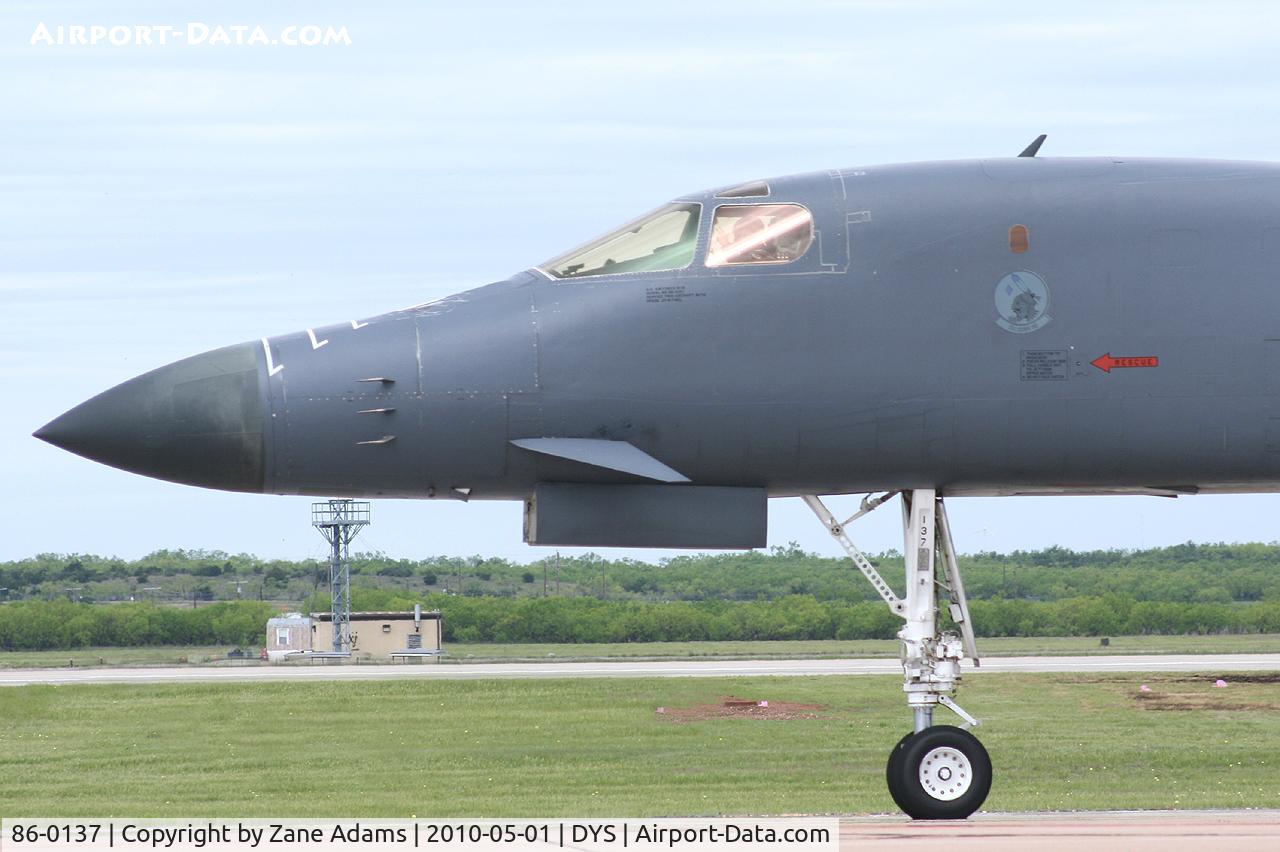 86-0137, Rockwell B-1B Lancer C/N 97, At the B-1B 25th Anniversary Airshow - Big Country Airfest, Dyess AFB, Abilene, TX