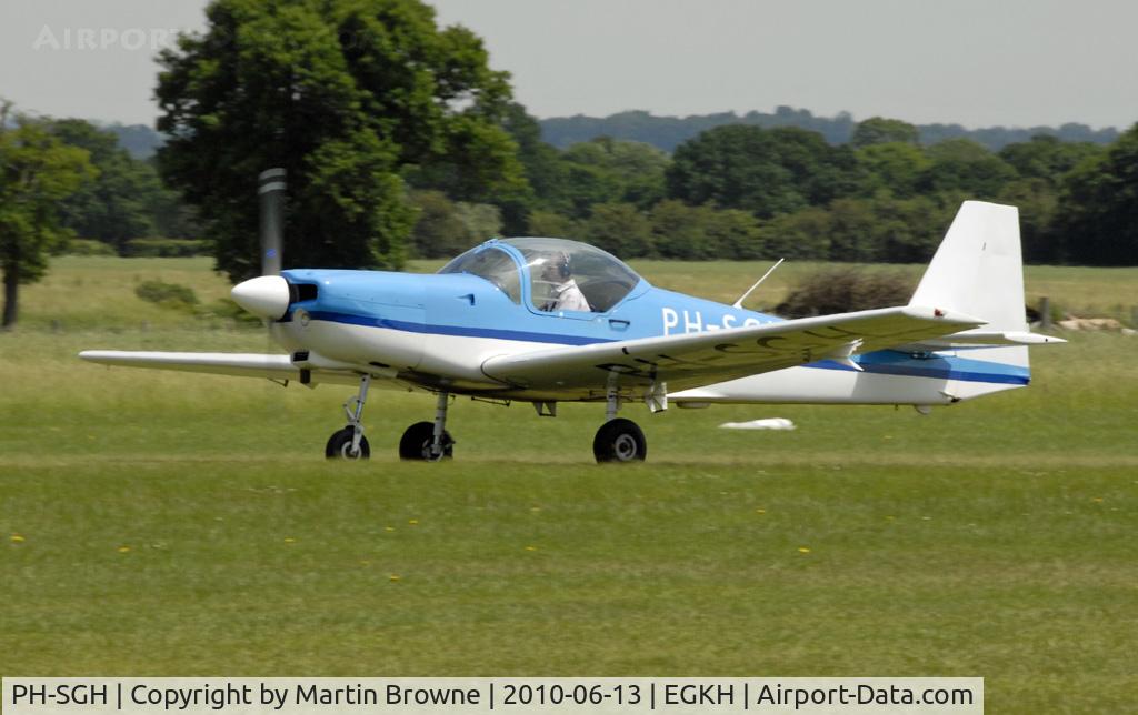 PH-SGH, Slingsby T-67C Firefly C/N 2100, SHOT AT HEADCORN