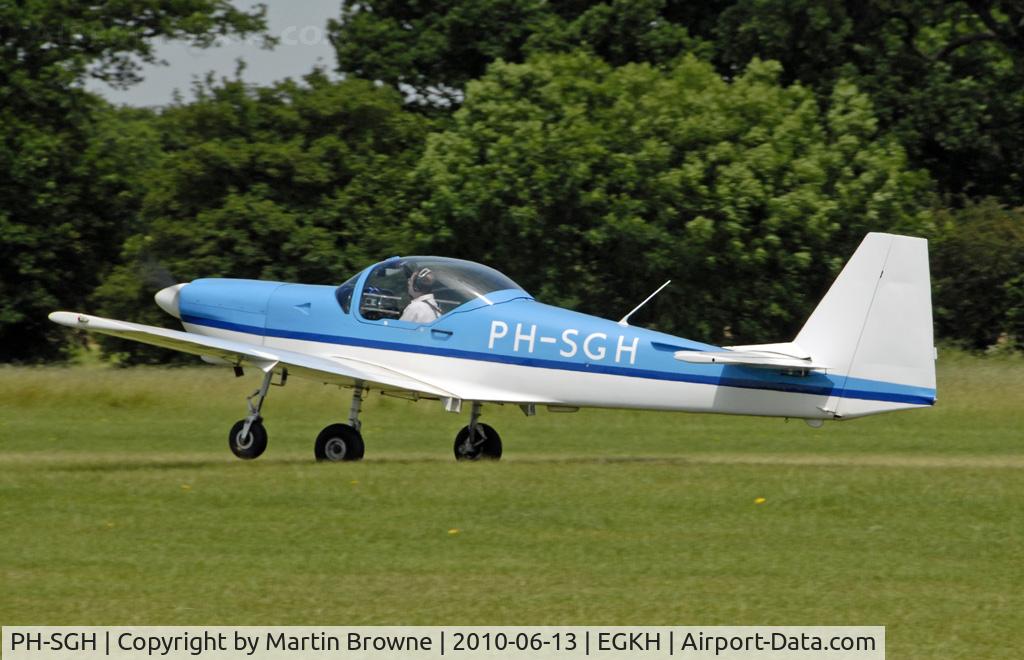 PH-SGH, Slingsby T-67C Firefly C/N 2100, SHOT AT HEADCORN