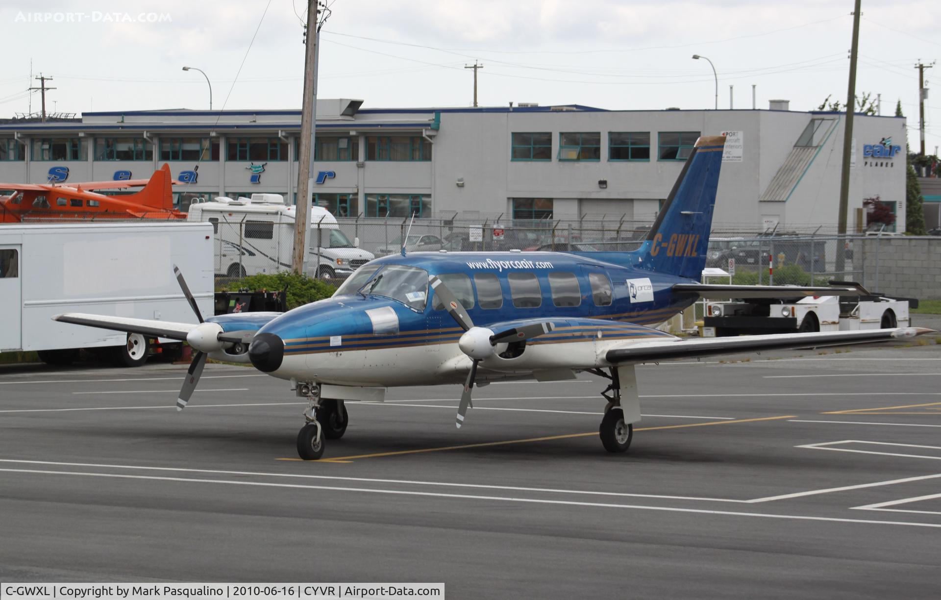 C-GWXL, 1979 Piper PA-31-350 Chieftain C/N 31-7952036, Piper PA-31-350