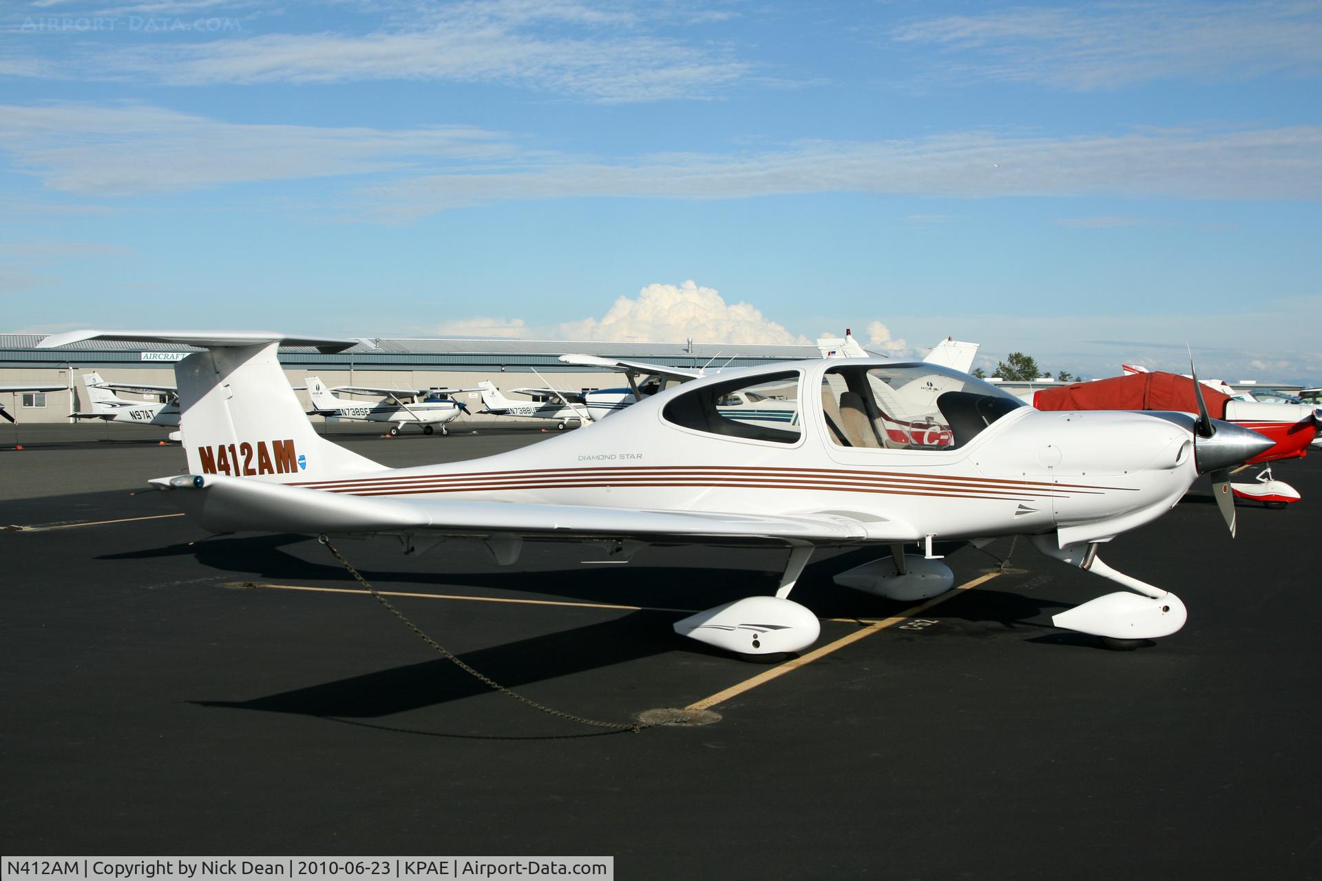 N412AM, 2005 Diamond DA-40 Diamond Star C/N 40.534, KPAE