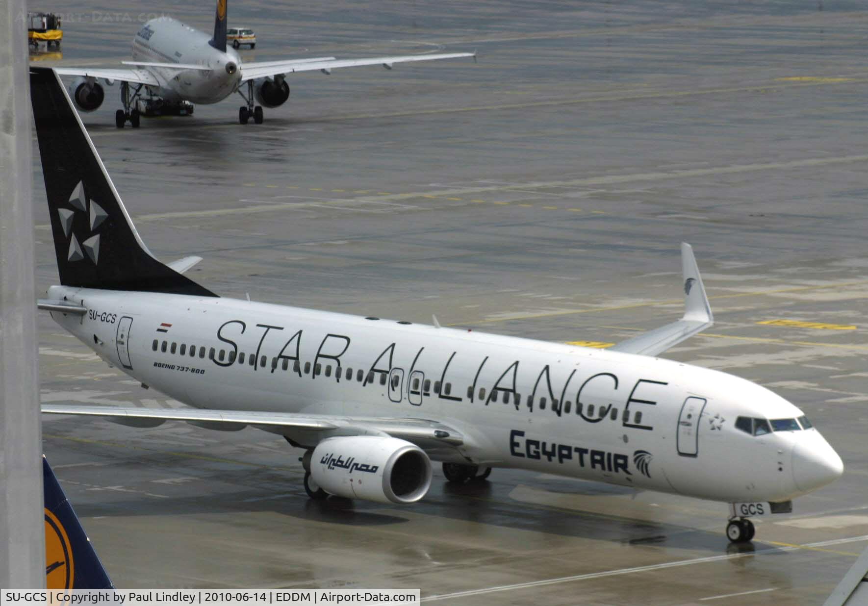 SU-GCS, 2008 Boeing 737-866 C/N 35563, In between showers