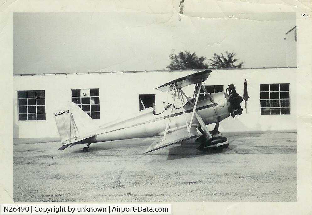 N26490, 1941 Meyers OTW-160 C/N 43, OTW fitted with wheel covers.