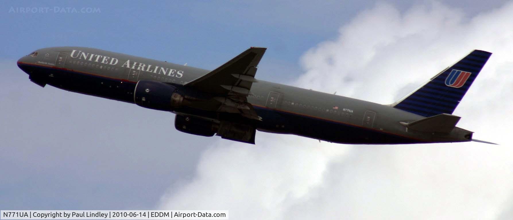 N771UA, 1995 Boeing 777-222 C/N 26932, Second flight of the day !