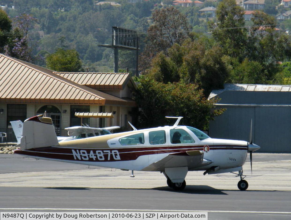 N9487Q, 1972 Beech V35B Bonanza C/N D-9333, 1972 Beech V35B BONANZA 'Webfoot Webster', Continental IO-520-B 285 Hp, taxi