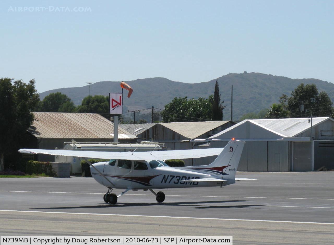 N739MB, 1978 Cessna 172N C/N 17270641, 1978 Cessna 172N SKYHAWK II, Lycoming O-320-H2AD 160 Hp, takeoff roll Rwy 22