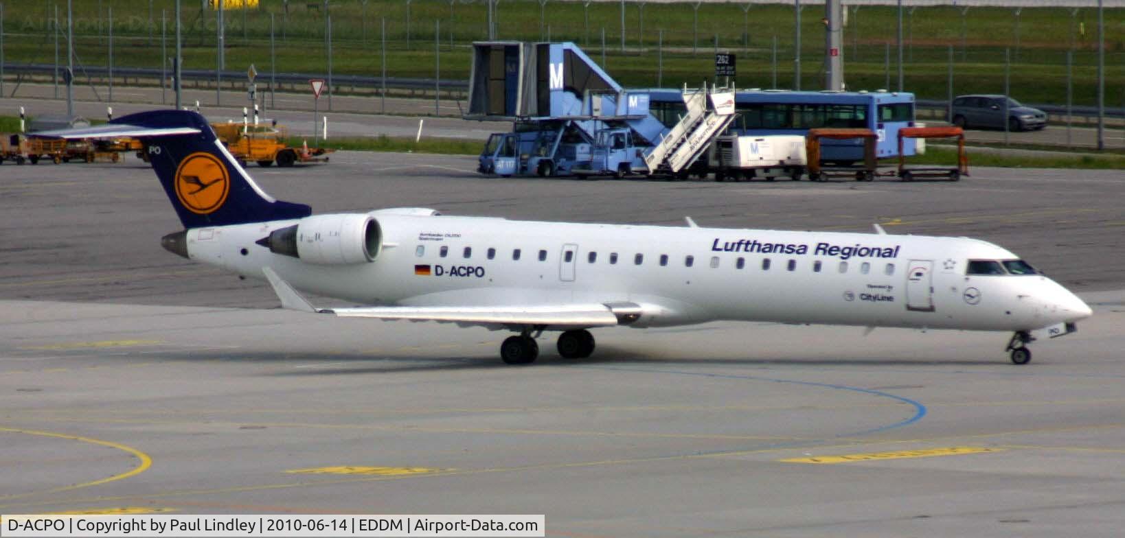 D-ACPO, 2003 Canadair CRJ-701ER (CL-600-2C10) Regional Jet C/N 10085, quick turnaround today