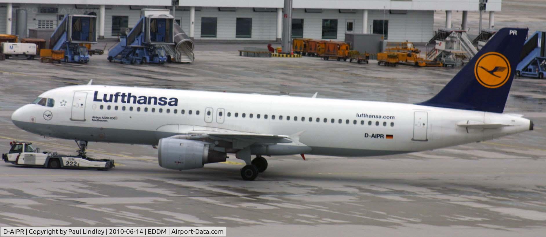 D-AIPR, 1990 Airbus A320-211 C/N 111, The tug actually lifts the wheel off the ground on pushback