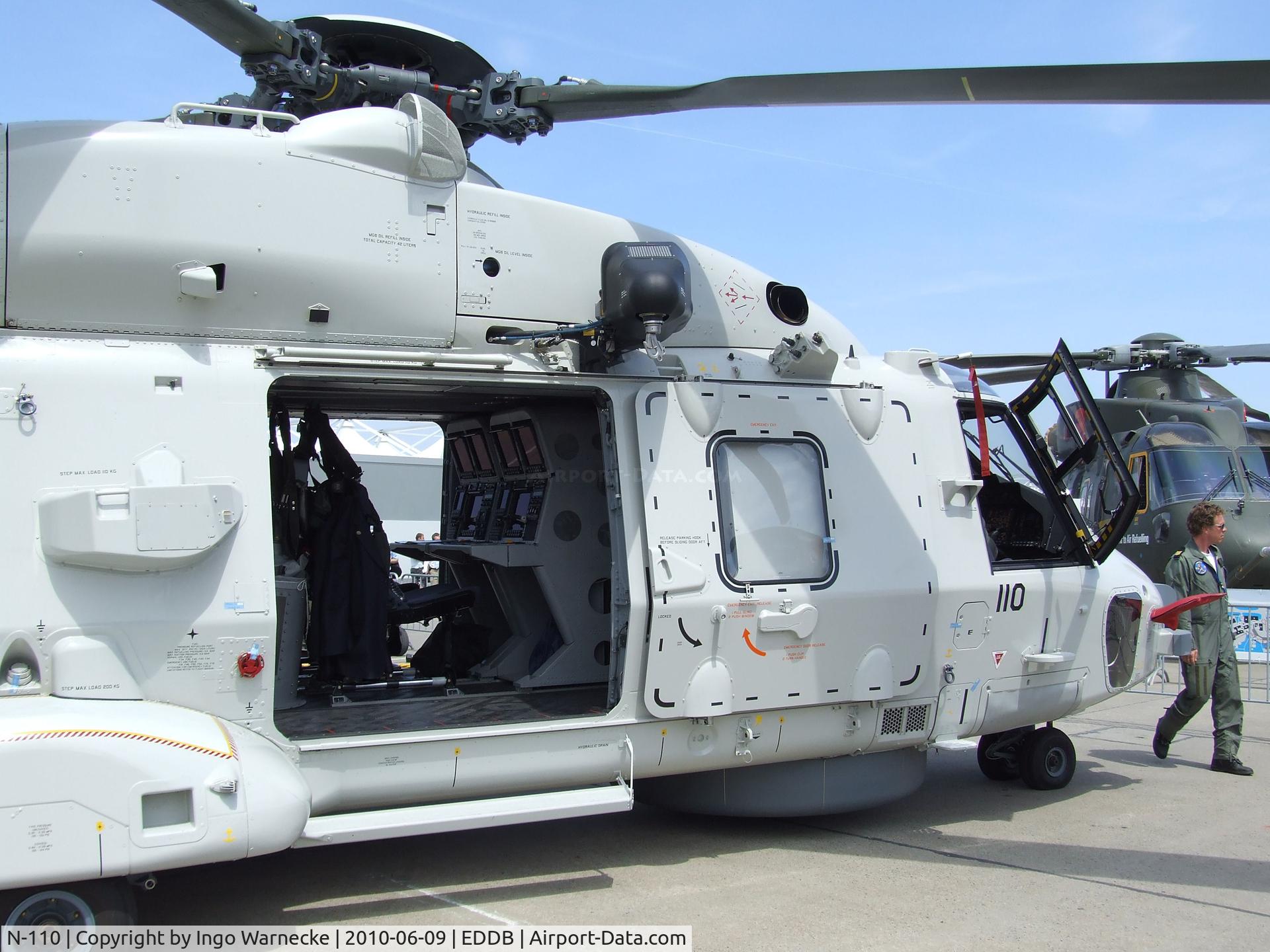 N-110, NHI NH-90 NFH Caiman C/N 1110, NHI NH90 NFH of the Dutch navy (Marine Luchtvaartdienst) at ILA 2010, Berlin