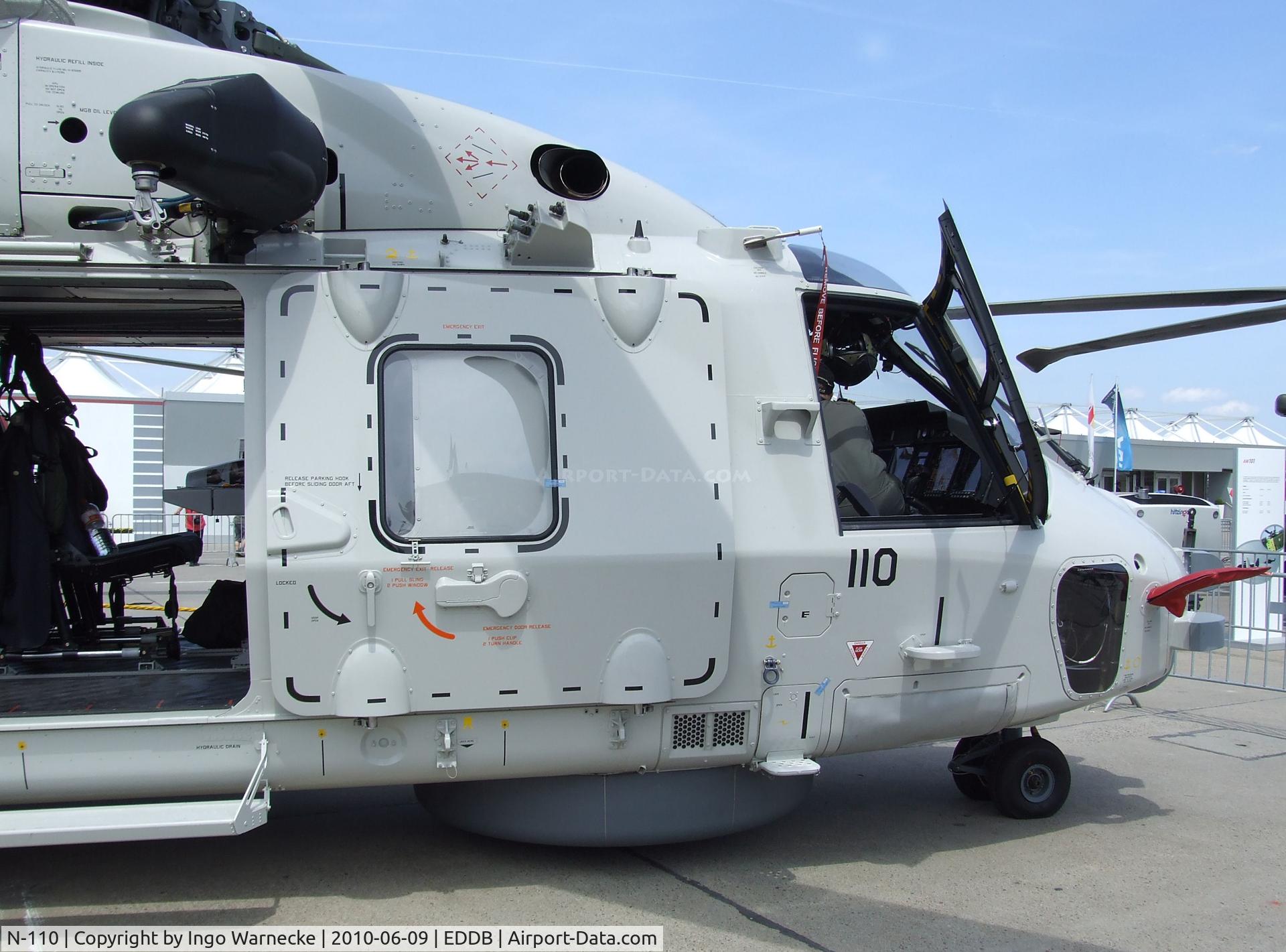 N-110, NHI NH-90 NFH Caiman C/N 1110, NHI NH90 NFH of the Dutch navy (Marine Luchtvaartdienst) at ILA 2010, Berlin
