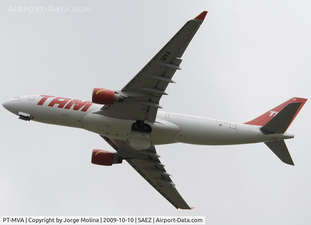 PT-MVA, 1998 Airbus A330-223 C/N 232, 