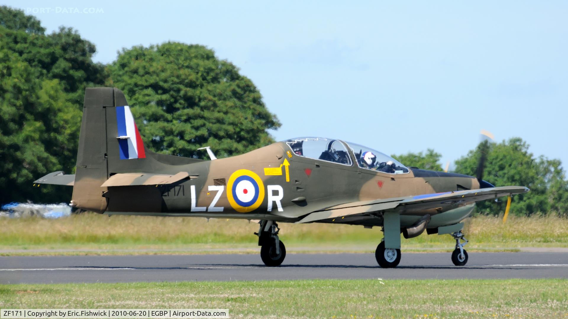 ZF171, 1989 Short S-312 Tucano T1 C/N S023/T23, ZF171 (RAF Tucano Display Team) at The Cotswold Air Show June 2010