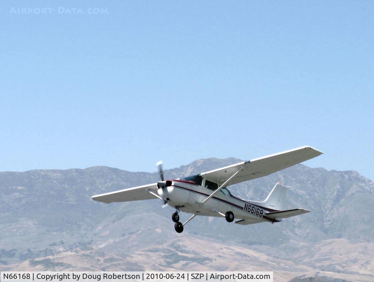 N66168, 1983 Cessna 172P C/N 17275974, 1983 Cessna 172P SKYHAWK II, Lycoming O-320-D2J 160 Hp, takeoff climb Rwy 22