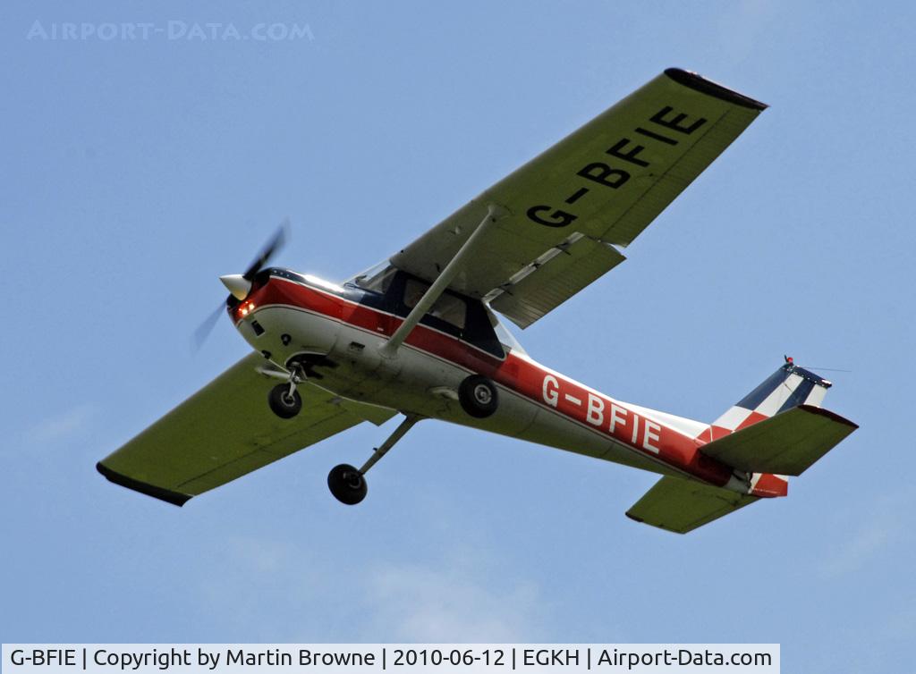 G-BFIE, 1977 Reims FRA150M Aerobat C/N 0331, SHOT AT HEADCORN