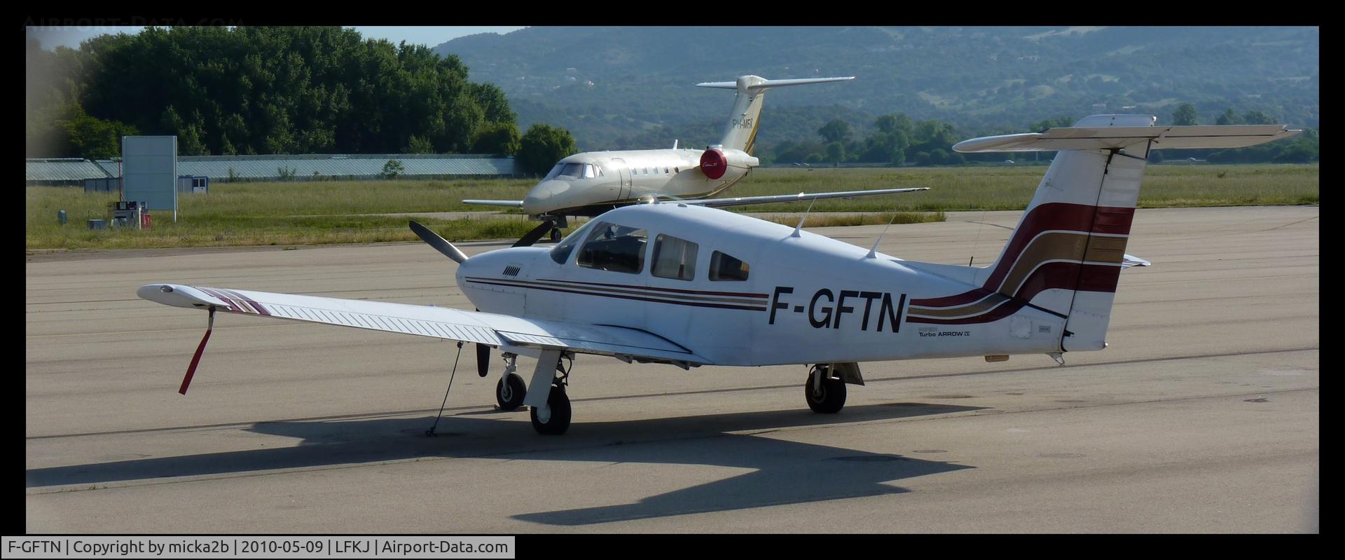 F-GFTN, Piper PA-28RT-201T Turbo Arrow IV C/N 28R-7931103, Parked.