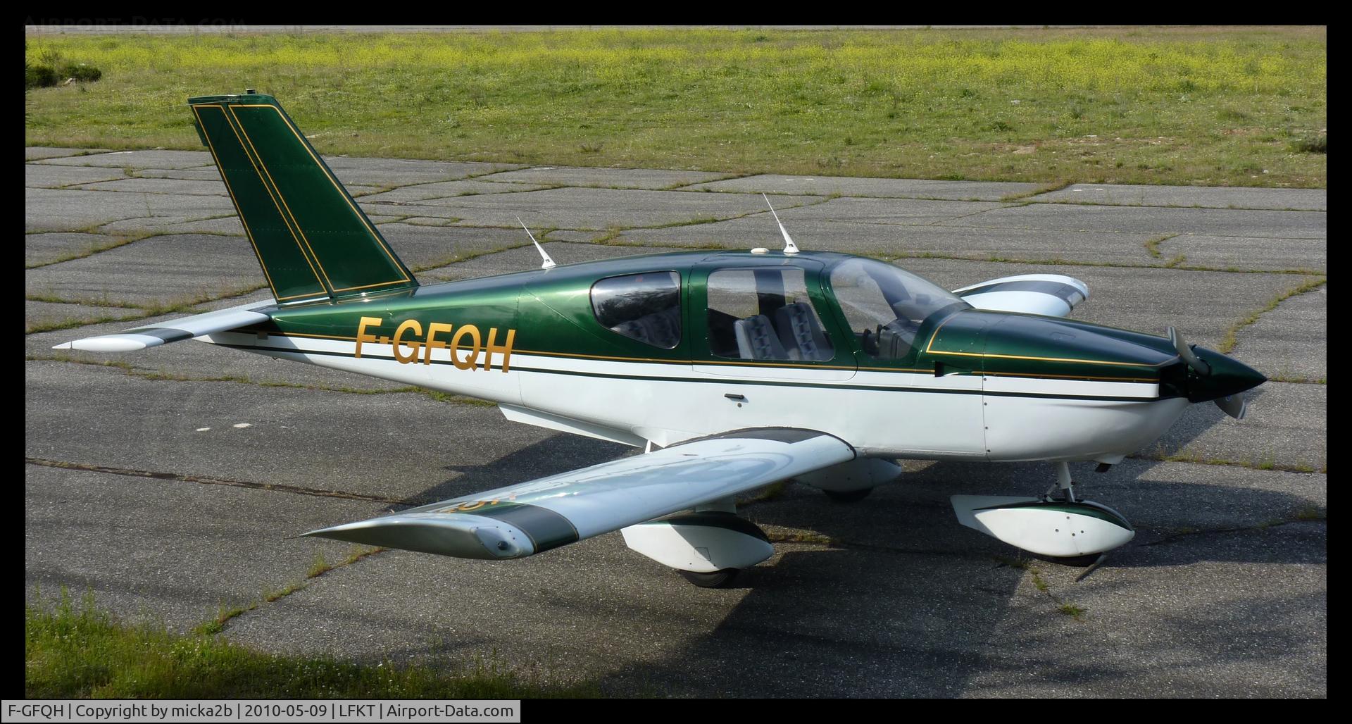 F-GFQH, Socata TB-10 Tobago C/N 733, Parked.