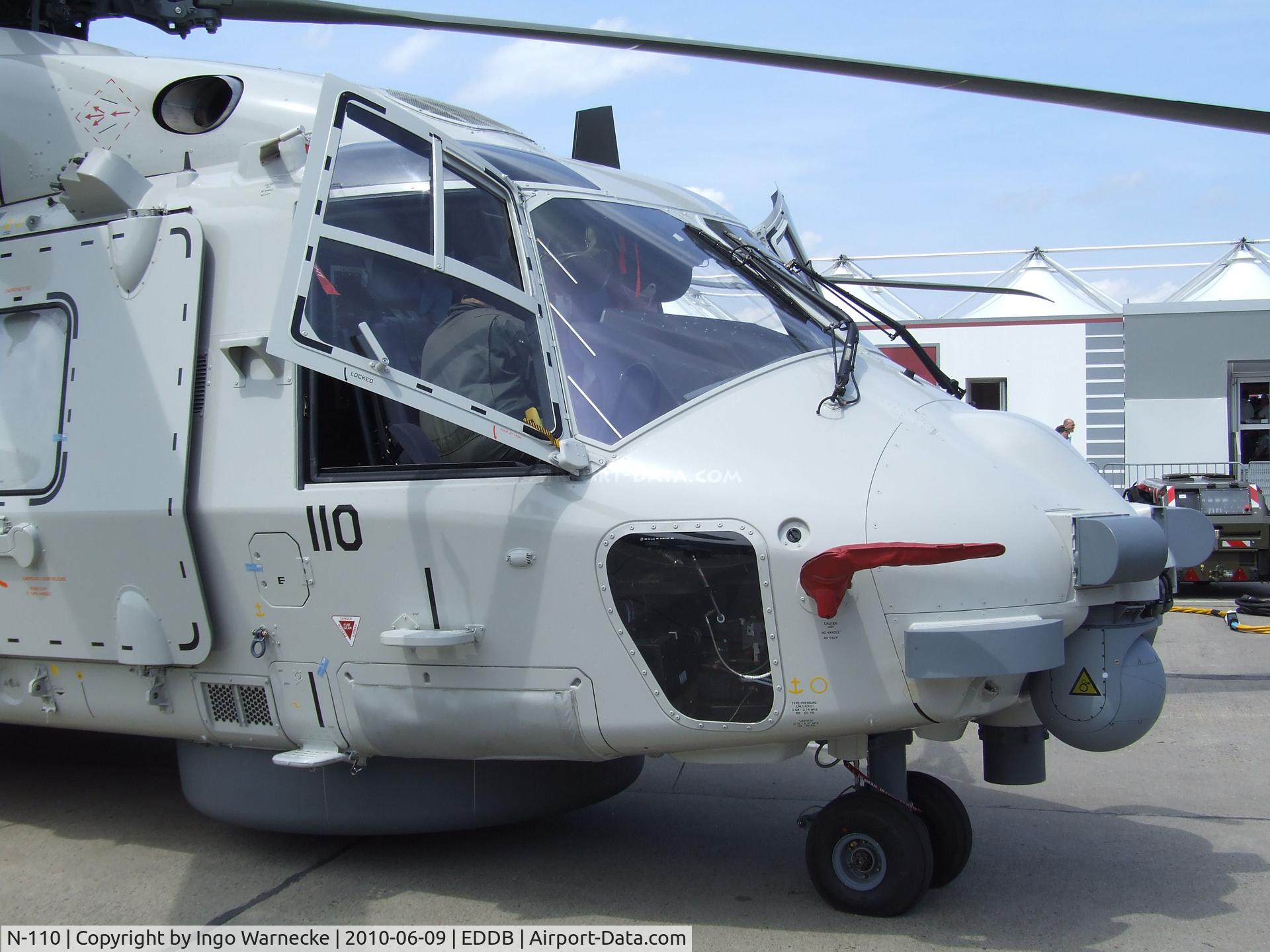 N-110, NHI NH-90 NFH Caiman C/N 1110, NHI NH90 NFH of the Dutch navy (Marine Luchtvaartdienst) at ILA 2010, Berlin