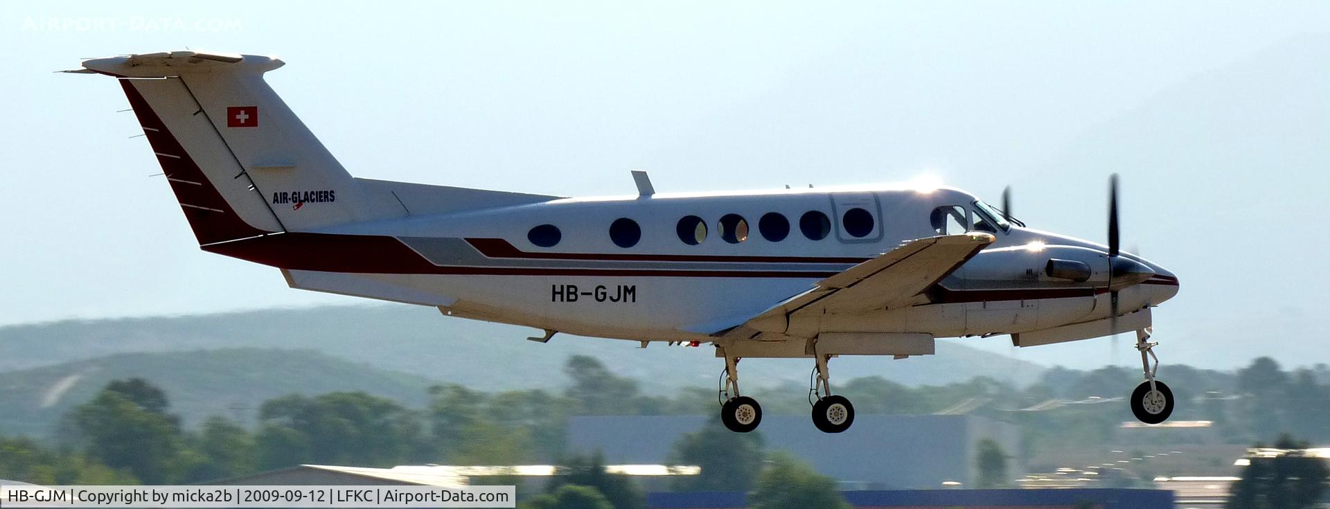 HB-GJM, 1977 Beech 200 Super King Air C/N BB-255, Landing in 18.