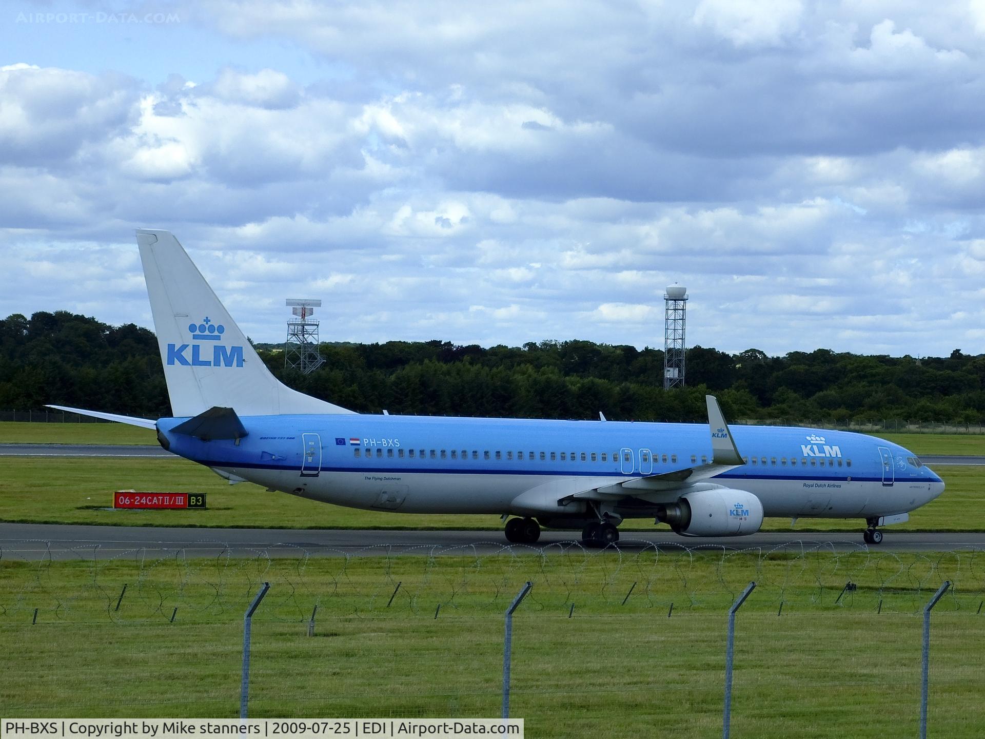 PH-BXS, 2001 Boeing 737-9K2 C/N 29602, KLM1285 Arrives at EDI From AMS