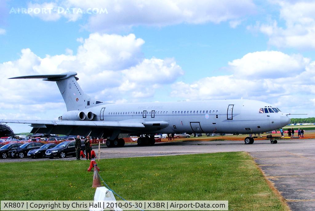 XR807, 1954 Vickers VC10 C.1 C/N 827, Withdrawn from service 6-4-2010 and waiting to be scrapped at Bruntingthorpe