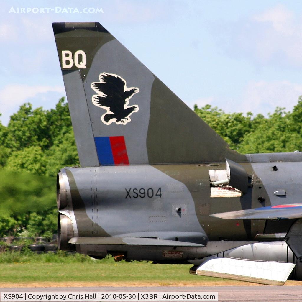 XS904, 1966 English Electric Lightning F.6 C/N 95250, wearing 11 Squadron markings