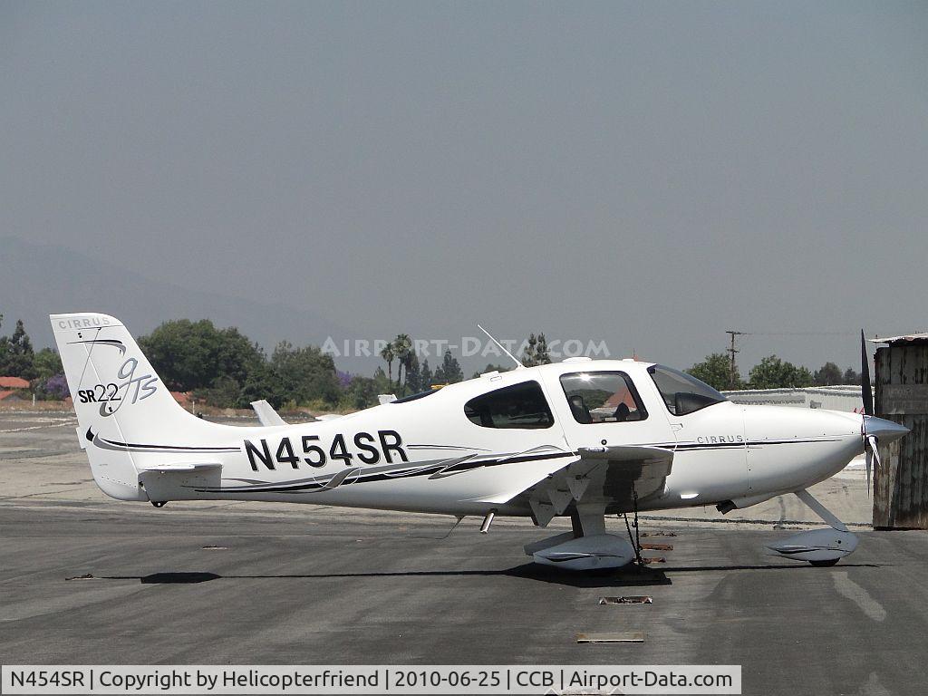 N454SR, 2007 Cirrus SR22 C/N 2428, Parked in transient parking