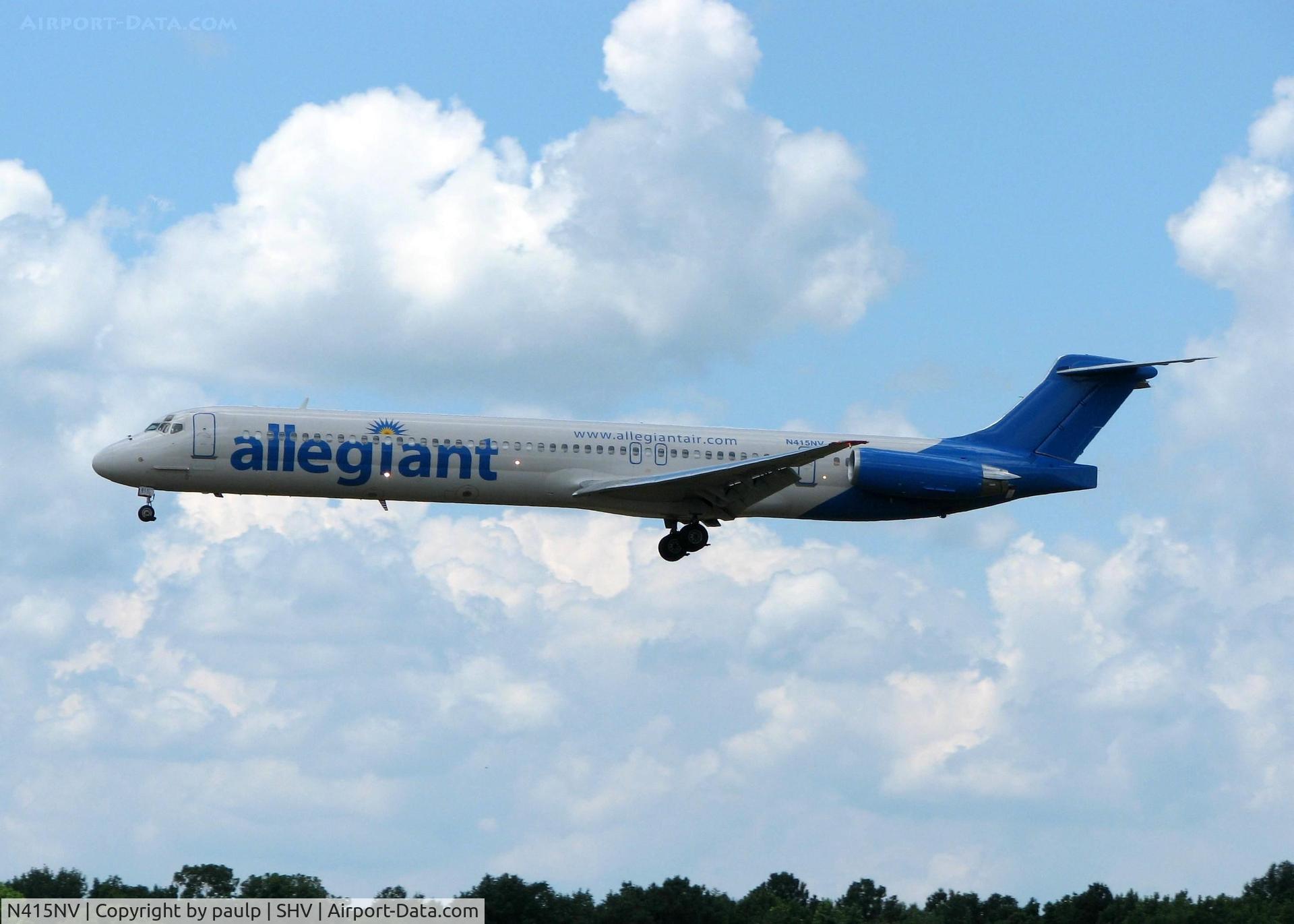 N415NV, 1989 McDonnell Douglas MD-82 (DC-9-82) C/N 49909, Arriving from Las Vegas at Shreveport Regional.