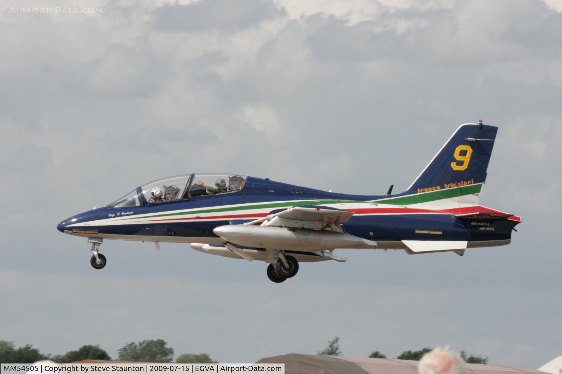 MM54505, Aermacchi MB-339A C/N 6716/111/AA053, Taken at the Royal International Air Tattoo 2009
