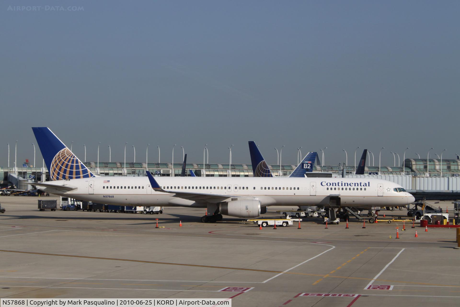 N57868, 2002 Boeing 757-33N C/N 32590, Boeing 757-300