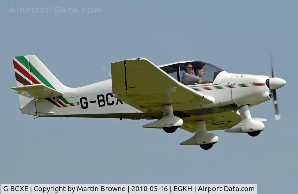 G-BCXE, 1975 Robin DR-400-108  Dauphin 2+2 C/N 1015, SHOT AT HEADCORN